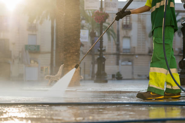 Best Gas Station Cleaning  in Astor, FL